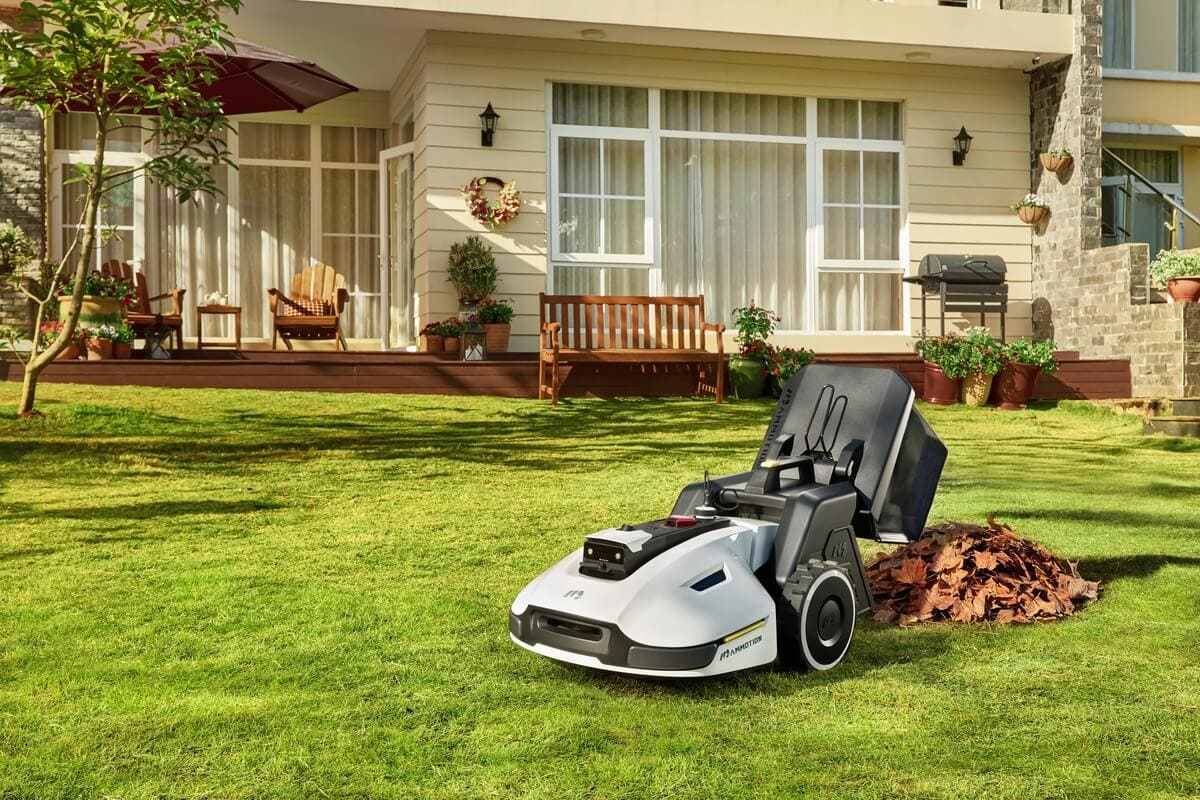 Mammotion Yuka—First Self-emptying Lawn Sweeping Mower